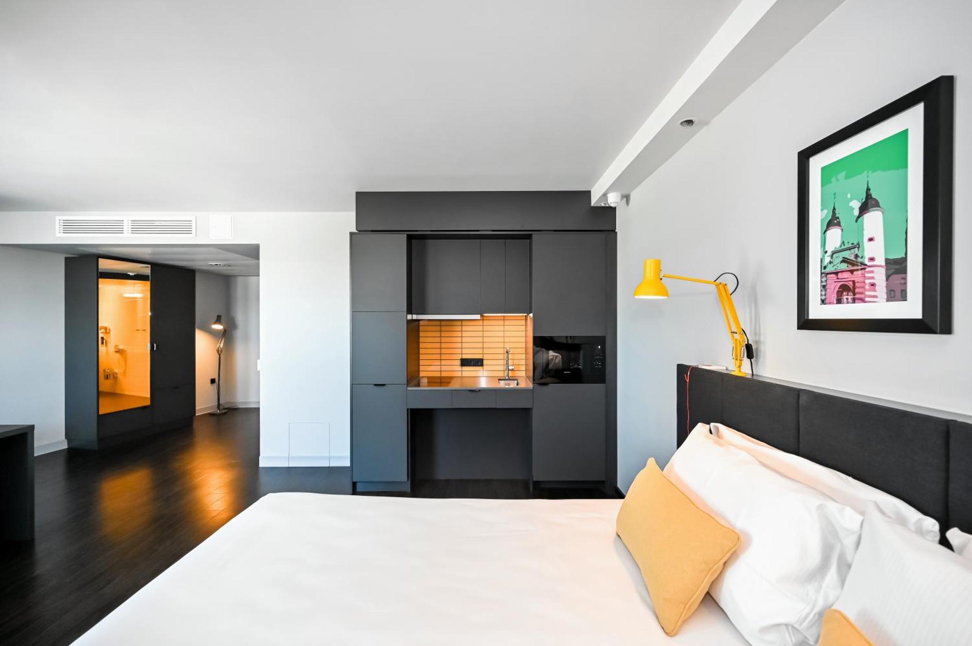 Staycity Aparthotels Heidelberg Esterno foto